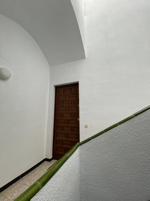 Lindo Apartamento Con Vistas Al Puerto Mistral Empuriabrava Exterior foto