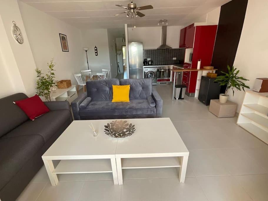 Lindo Apartamento Con Vistas Al Puerto Mistral Empuriabrava Exterior foto